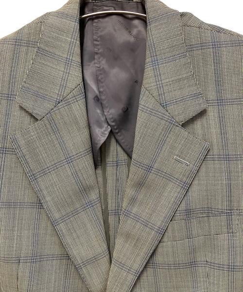 GIORGIO ARMANI（ジョルジオアルマーニ）GIORGIO ARMANI (ジョルジオアルマーニ) テーラードジャケット カーキ サイズ:BB4の古着・服飾アイテム