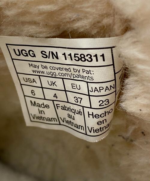 UGG（アグ）UGG (アグ) ムートンブーツ ベージュ サイズ:23の古着・服飾アイテム