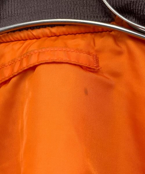 ALPHA INDUSTRIES（アルファインダストリーズ）ALPHA INDUSTRIES (アルファインダストリーズ) MA-1ジャケット カーキ サイズ:Mの古着・服飾アイテム