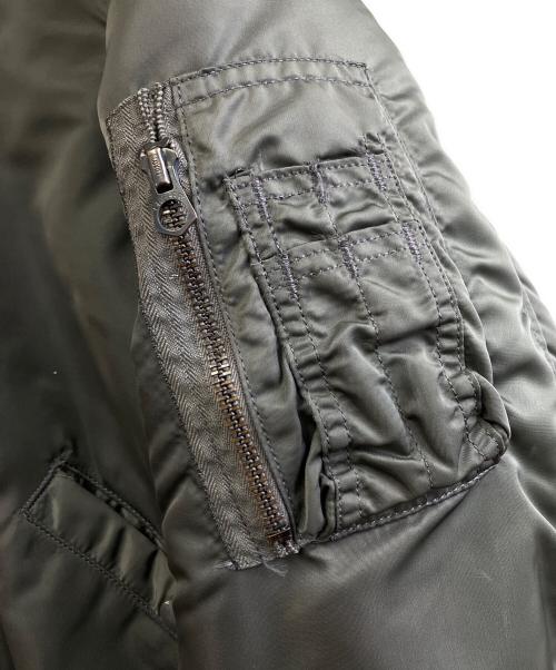 ALPHA INDUSTRIES（アルファインダストリーズ）ALPHA INDUSTRIES (アルファインダストリーズ) MA-1ジャケット カーキ サイズ:Mの古着・服飾アイテム