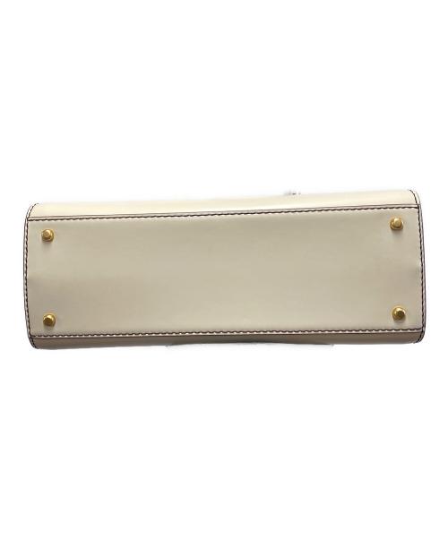 TORY BURCH（トリーバーチ）TORY BURCH (トリーバーチ) ハンドバッグ ホワイトの古着・服飾アイテム