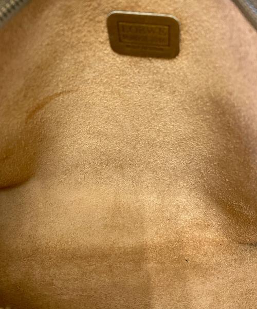 LOEWE（ロエベ）LOEWE (ロエベ) ショルダーバッグ ブラウンの古着・服飾アイテム