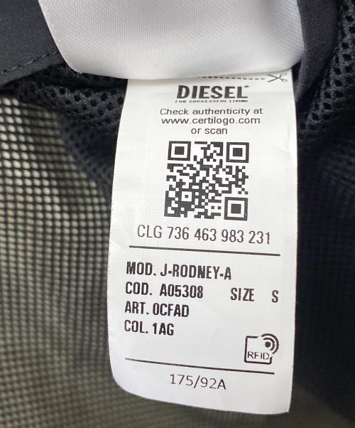 DIESEL（ディーゼル）DIESEL (ディーゼル) ナイロンジャケット レッド×ブラック サイズ:Sの古着・服飾アイテム