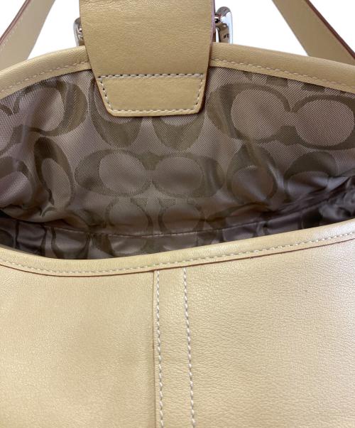 COACH（コーチ）COACH (コーチ) ワンショルダーバッグ ベージュの古着・服飾アイテム