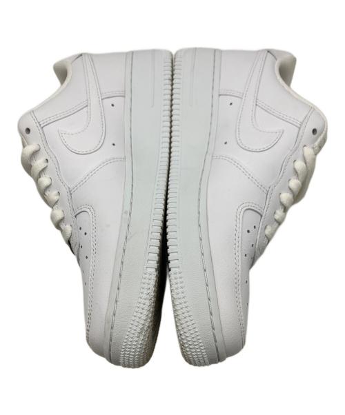 NIKE（ナイキ）NIKE (ナイキ) スニーカー ホワイト サイズ:25.5の古着・服飾アイテム