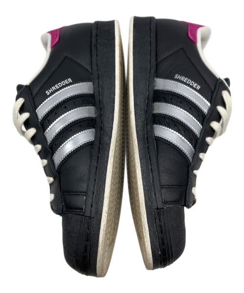 adidas（アディダス）adidas (アディダス) ローカットスニーカー ブラック サイズ:30の古着・服飾アイテム