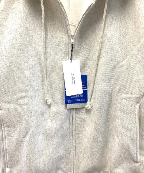 Champion REVERSE WEAVE（チャンピオン リバース ウィーブ）Champion REVERSE WEAVE (チャンピオン リバース ウィーブ) ジップパーカー ベージュ サイズ:M 未使用品の古着・服飾アイテム
