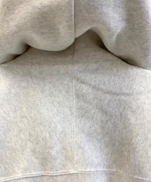 Champion REVERSE WEAVE（チャンピオン リバース ウィーブ）Champion REVERSE WEAVE (チャンピオン リバース ウィーブ) ジップパーカー ベージュ サイズ:M 未使用品の古着・服飾アイテム