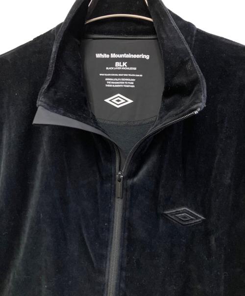 WHITE MOUNTAINEERING（ホワイトマウンテ二アニング）WHITE MOUNTAINEERING (ホワイトマウンテ二アニング) UMBRO (アンブロ) ベロアブルゾン ネイビー サイズ:Lの古着・服飾アイテム