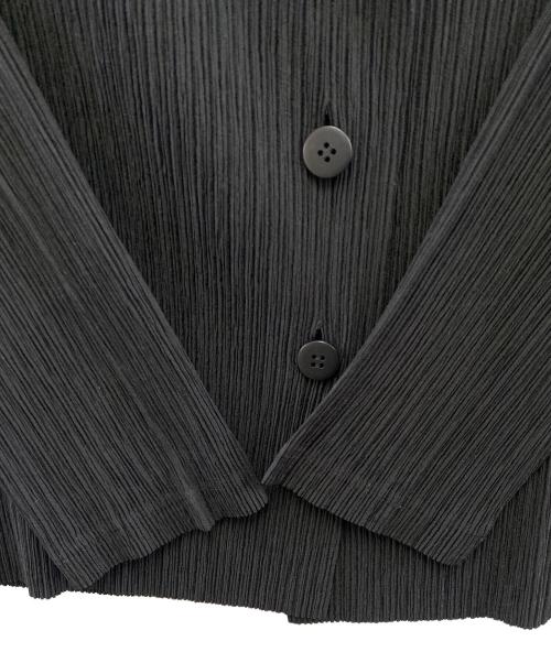 ISSEY MIYAKE FETE（イッセイミヤケフェット）ISSEY MIYAKE FETE (イッセイミヤケフェット) プリーツテーラードジャケット ブラック サイズ:02の古着・服飾アイテム