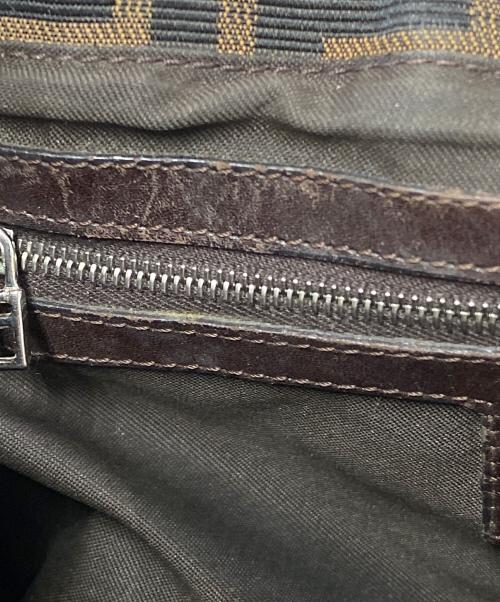 FENDI（フェンディ）FENDI (フェンディ) ワンショルダーバッグ ブラウンの古着・服飾アイテム
