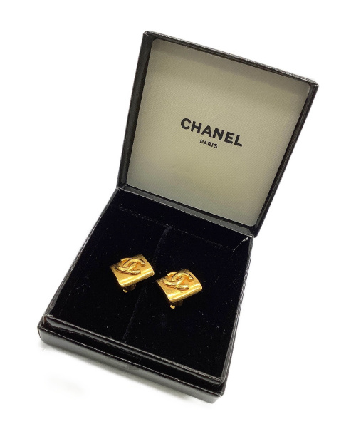 CHANEL（シャネル）CHANEL (シャネル) スクエアココマークイヤリング ゴールドの古着・服飾アイテム