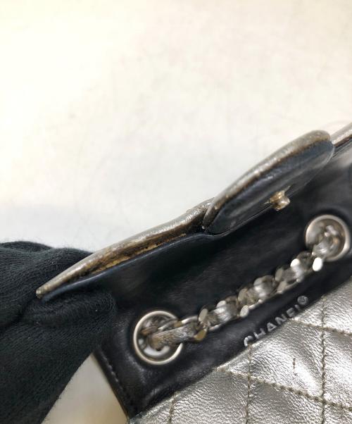CHANEL（シャネル）CHANEL (シャネル) ミニミニマトラッセ シルバーの古着・服飾アイテム