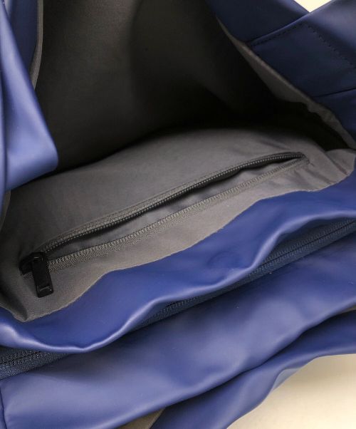 CAMPER（カンペール）CAMPER (カンペール) Globo トートバッグ ネイビーの古着・服飾アイテム