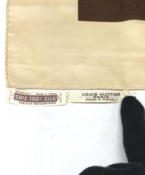LOUIS VUITTON（ルイ ヴィトン）LOUIS VUITTON (ルイ ヴィトン) シルクスカーフ ベージュ×ブラウンの古着・服飾アイテム