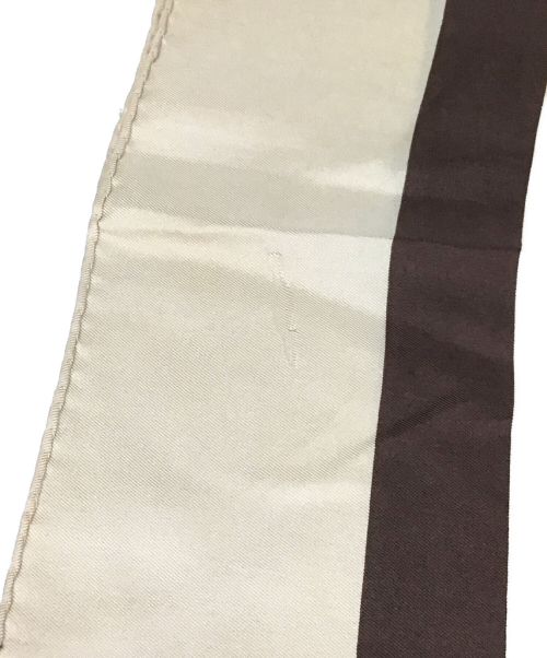 LOUIS VUITTON（ルイ ヴィトン）LOUIS VUITTON (ルイ ヴィトン) シルクスカーフ ベージュ×ブラウンの古着・服飾アイテム