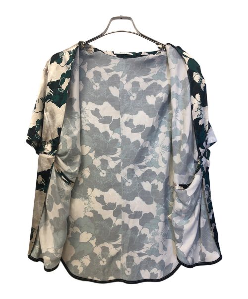 CINOH（チノ）CINOH (チノ) FLOWER PIRINT DRAPE BLOUSE ホワイト×グリーン サイズ:36の古着・服飾アイテム