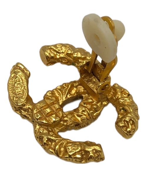 CHANEL（シャネル）CHANEL (シャネル) ヴィンテージココマークイヤリング 唐草模様 ゴールドの古着・服飾アイテム