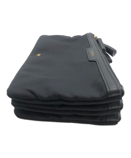 ANYA HINDMARCH（アニヤ・ハインドマーチ）ANYA HINDMARCH (アニヤハインドマーチ) ウォレットポーチ ブラックの古着・服飾アイテム