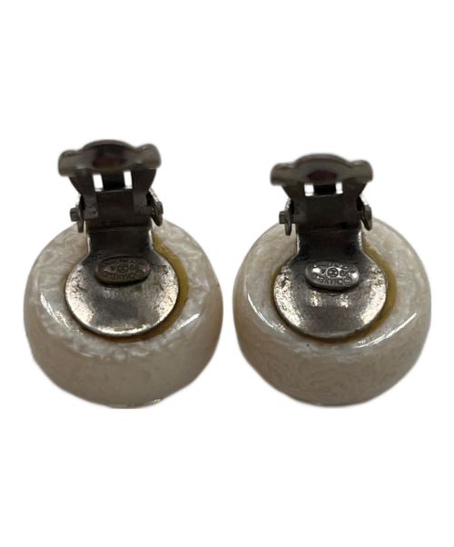 CHANEL（シャネル）CHANEL (シャネル) ココマークホログラムイヤリング ホワイトの古着・服飾アイテム