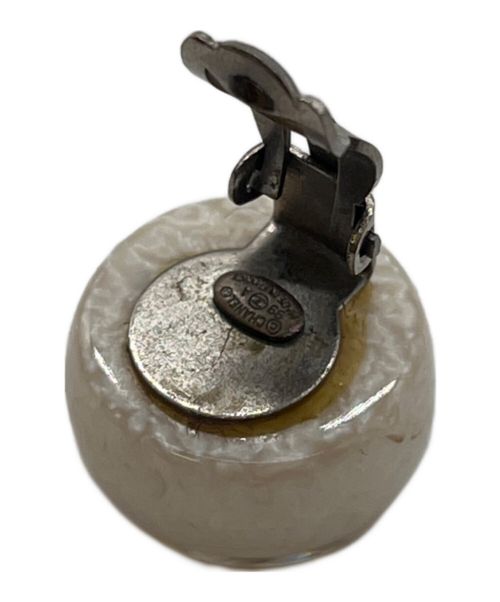 CHANEL（シャネル）CHANEL (シャネル) ココマークホログラムイヤリング ホワイトの古着・服飾アイテム