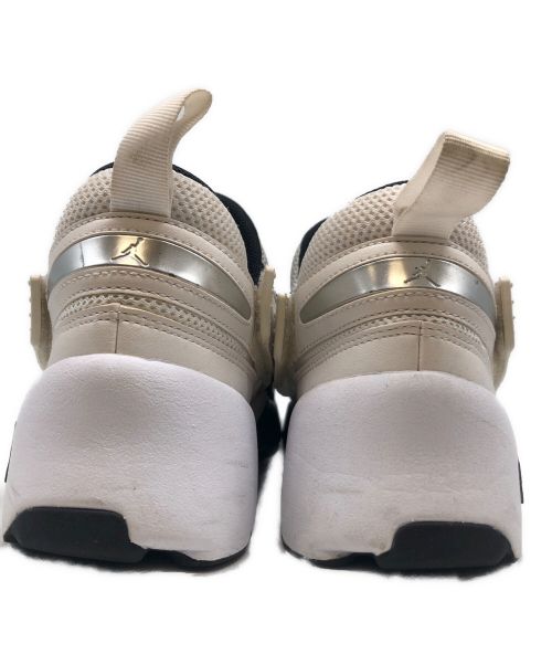 NIKE（ナイキ）NIKE (ナイキ) TRUNNER LX BG ブラック×ホワイト サイズ:SIZE 25cmの古着・服飾アイテム