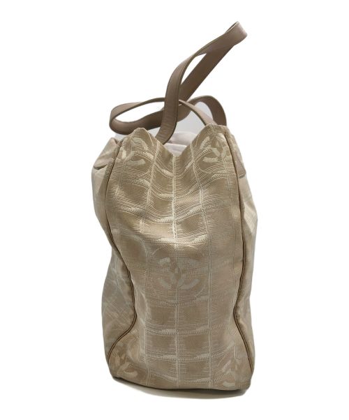 CHANEL（シャネル）CHANEL (シャネル) ニュートラベルライン　トートバッグの古着・服飾アイテム