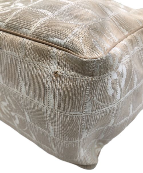 CHANEL（シャネル）CHANEL (シャネル) ニュートラベルライン　トートバッグの古着・服飾アイテム