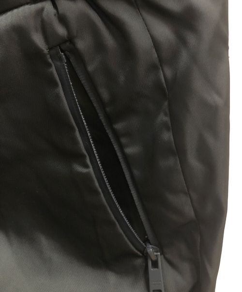 PRADA（プラダ）PRADA (プラダ) ラバーパッチナイロントラックロングパンツ ブラック サイズ:46の古着・服飾アイテム