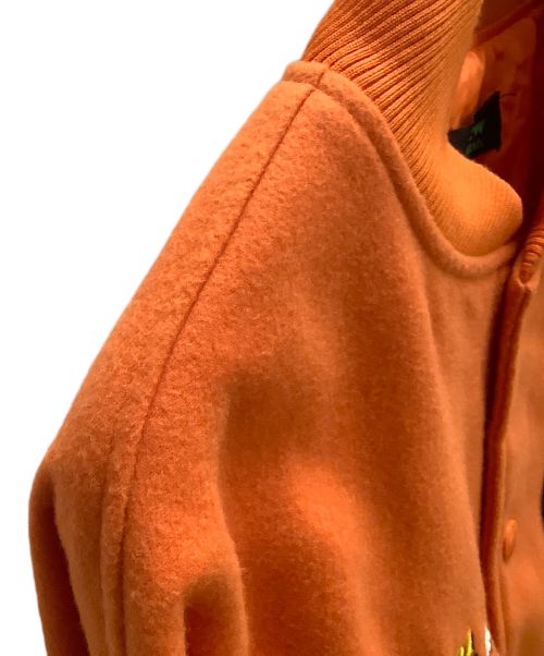 A FEW GOOD KIDS（アフューグッドキッズ）A FEW GOOD KIDS (アフューグッドキッズ) スタジャン ベージュ×オレンジ サイズ:SIZE Mの古着・服飾アイテム