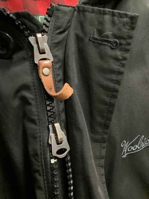 WOOLRICH（ウールリッチ）WOOLRICH (ウールリッチ) ダウンジャケット ブラック サイズ:表記無の古着・服飾アイテム