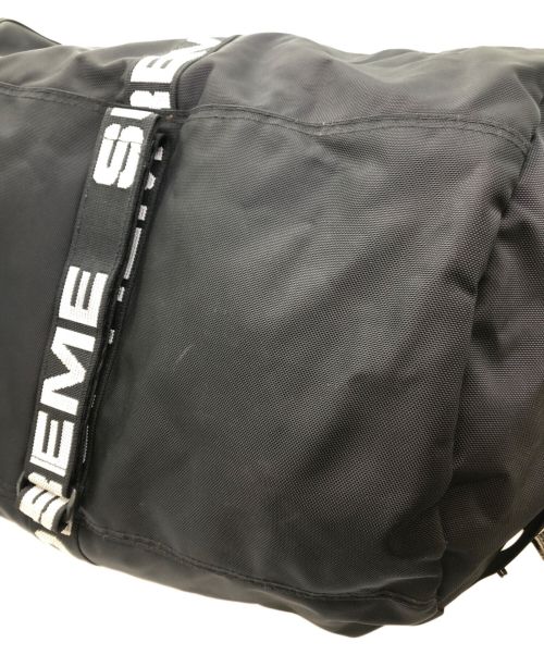 SUPREME（シュプリーム）Supreme (シュプリーム) Duffle Bag ブラック×ホワイトの古着・服飾アイテム