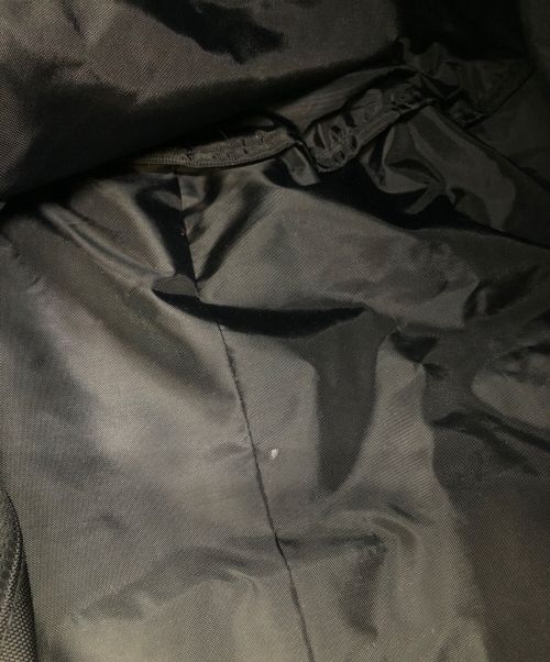 SUPREME（シュプリーム）Supreme (シュプリーム) Duffle Bag ブラック×ホワイトの古着・服飾アイテム