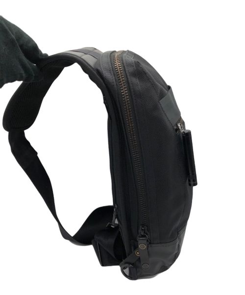 PORTER（ポーター）PORTER (ポーター) HEAT SLING SHOULDER BAG ブラックの古着・服飾アイテム