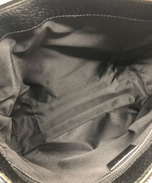 GUCCI（グッチ）GUCCI (グッチ) キャンバスショルダーバッグ ブラックの古着・服飾アイテム
