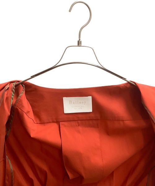 BALLSEY（ボールジィ）BALLSEY (ボールジィ) パデットタフタ Aラインコート レッド サイズ:SIZE 40の古着・服飾アイテム