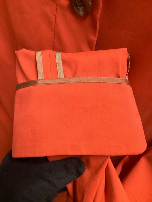 BALLSEY（ボールジィ）BALLSEY (ボールジィ) パデットタフタ Aラインコート レッド サイズ:SIZE 40の古着・服飾アイテム