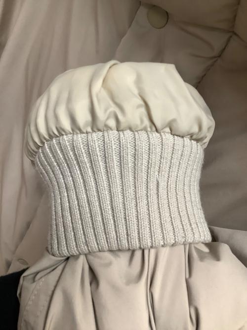 Hakuu（ハク）Hakuu (ハク) ダウンジャケット ベージュ サイズ:SIZE Sの古着・服飾アイテム