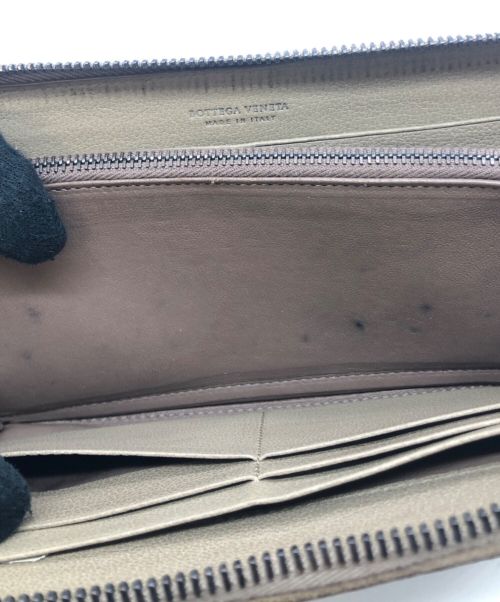 BOTTEGA VENETA（ボッテガベネタ）BOTTEGA VENETA (ボッテガベネタ) 長財布 ベージュの古着・服飾アイテム