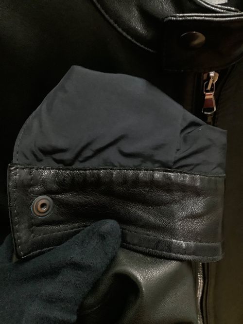 EMMETI（エンメティ）EMMETI (エンメティ) レザーシングルライダースジャケット ブラック サイズ:SIZE 46の古着・服飾アイテム