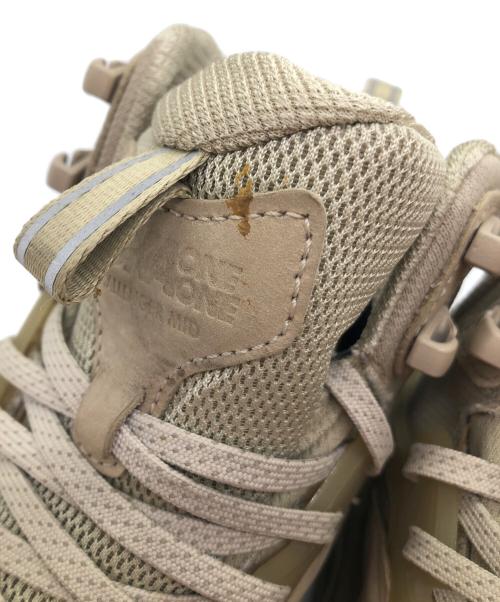 HOKAONEONE（ホカオネオネ）HOKAONEONE (ホカオネオネ) CHALLENGER MID GTX WIDE ベージュ サイズ:26cmの古着・服飾アイテム