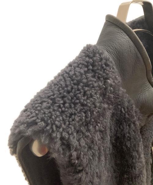 EMMETI（エンメティ）EMMETI (エンメティ) ムートンベスト ネイビー サイズ:SIZE 48の古着・服飾アイテム