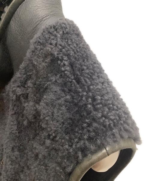 EMMETI（エンメティ）EMMETI (エンメティ) ムートンベスト ネイビー サイズ:SIZE 48の古着・服飾アイテム