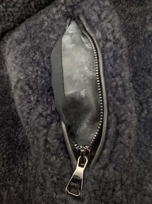 EMMETI（エンメティ）EMMETI (エンメティ) ムートンベスト ネイビー サイズ:SIZE 48の古着・服飾アイテム