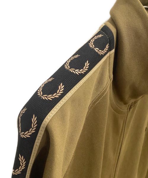 FRED PERRY（フレッドペリー）FRED PERRY (フレッドペリー) Contrast Tape Track Jacket ブラウン サイズ:SIZE Lの古着・服飾アイテム