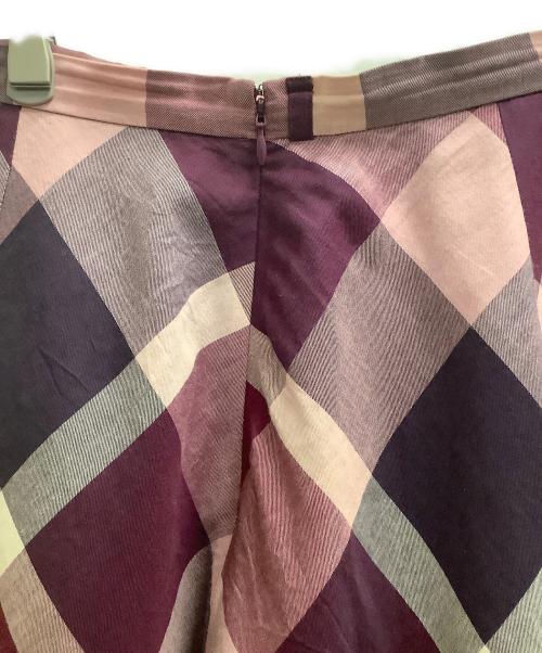 BLUE LABEL CRESTBRIDGE（ブルーレーベルクレストブリッジ）BLUE LABEL CRESTBRIDGE (ブルーレーベルクレストブリッジ) スカート パープル サイズ:38の古着・服飾アイテム