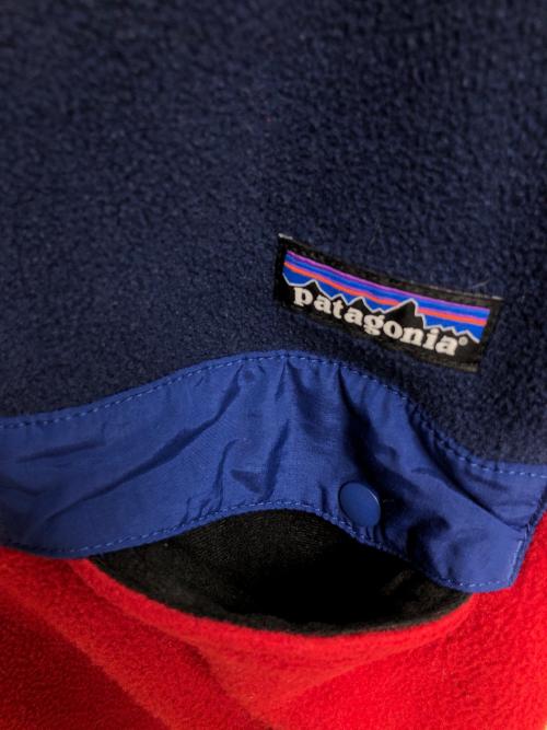 Patagonia（パタゴニア）Patagonia (パタゴニア) シンチラスナップT ネイビー×レッド サイズ:SIZE Mの古着・服飾アイテム