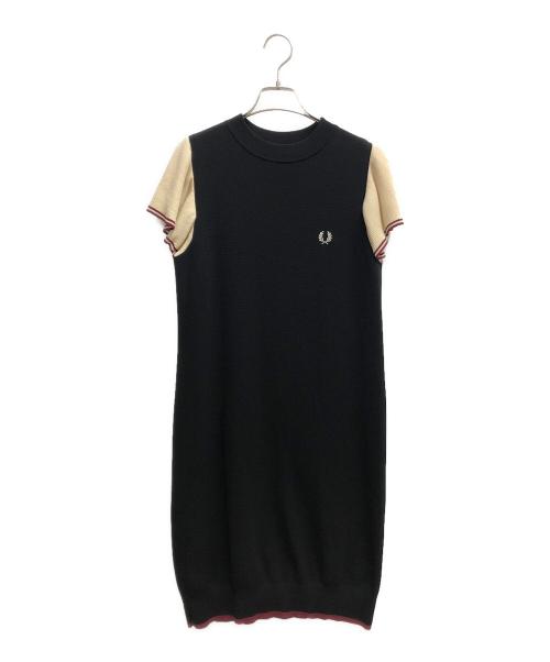FRED PERRY（フレッドペリー）FRED PERRY (フレッドペリー) KNITTED DRESS ブラック×ホワイト サイズ:SIZE Sの古着・服飾アイテム