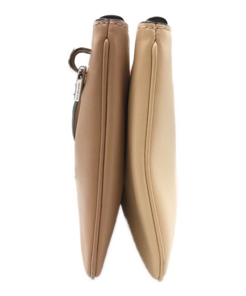 Marc by Marc Jacobs（マークバイマークジェイコブス）Marc by Marc Jacobs (マークバイマークジェイコブス) ショルダーバッグ ベージュの古着・服飾アイテム