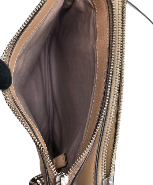 Marc by Marc Jacobs（マークバイマークジェイコブス）Marc by Marc Jacobs (マークバイマークジェイコブス) ショルダーバッグ ベージュの古着・服飾アイテム